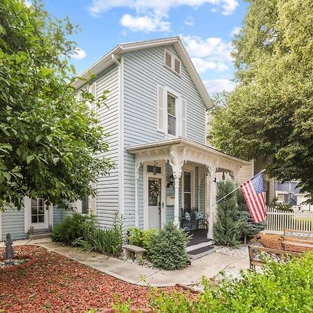 Charming Victorian Home - 2 Minutes To Downtown Lancaster Exterior photo